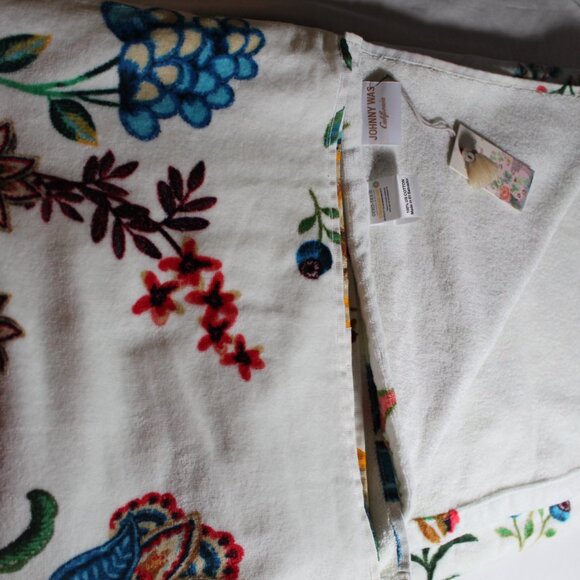 NWT Johnny Was Biya JWLA 3J Workshop Ardell Beach Towel - Picture 4 of 5